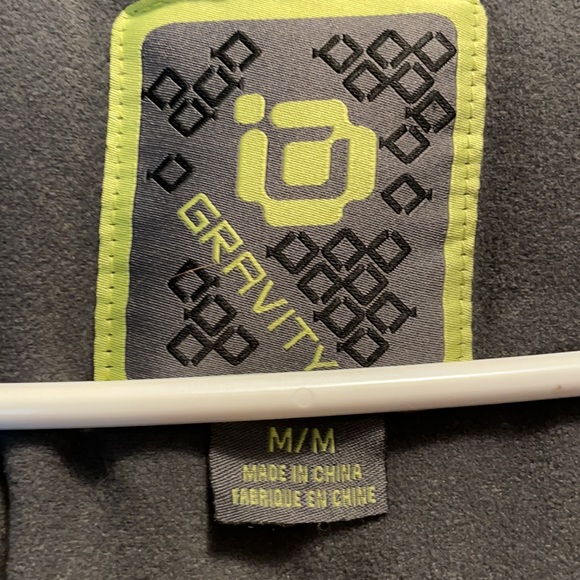 Gravity Snowboard Jacket - Picture 2 of 7